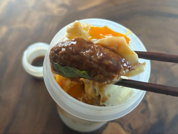 「トッピングカップ付きランチカプセル」