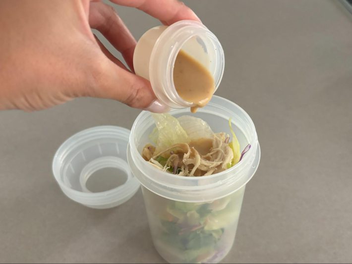 「トッピングカップ付きランチカプセル」