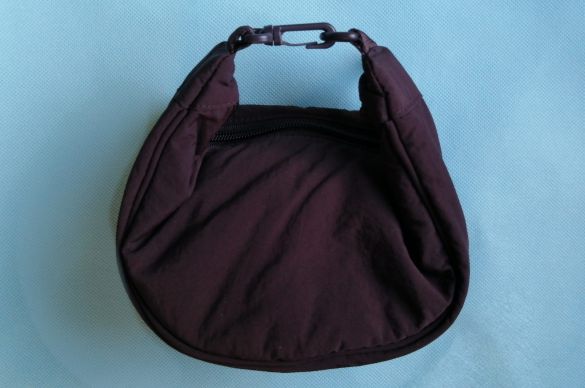 ユニクロミニバッグ