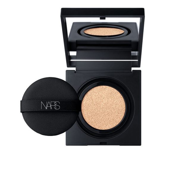 NARS／ナチュラルラディアント ロングウェア クッション（デパコス）