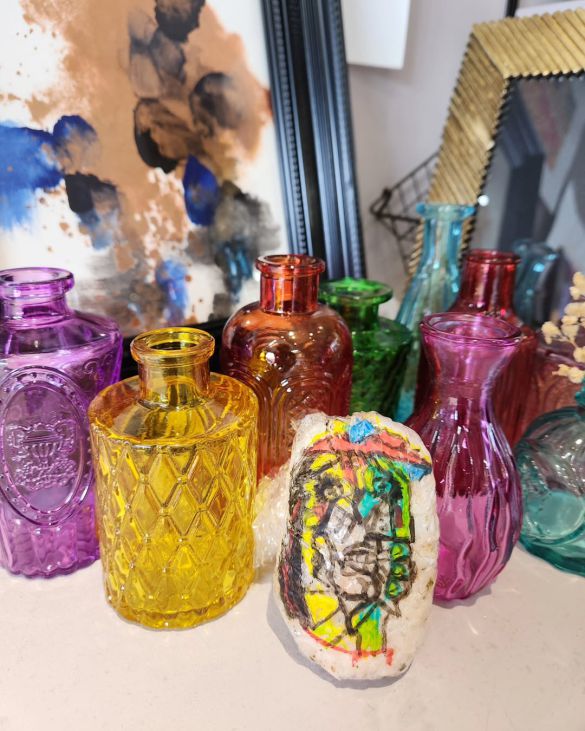 ピカソの『泣く女』をモチーフにしたおにぎりアート。たしかに有名作品だ