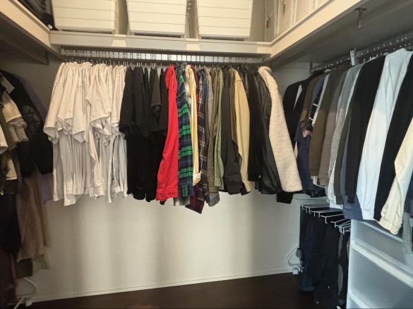 ニトリの「伸縮するクローゼット吊り下げハンガー」