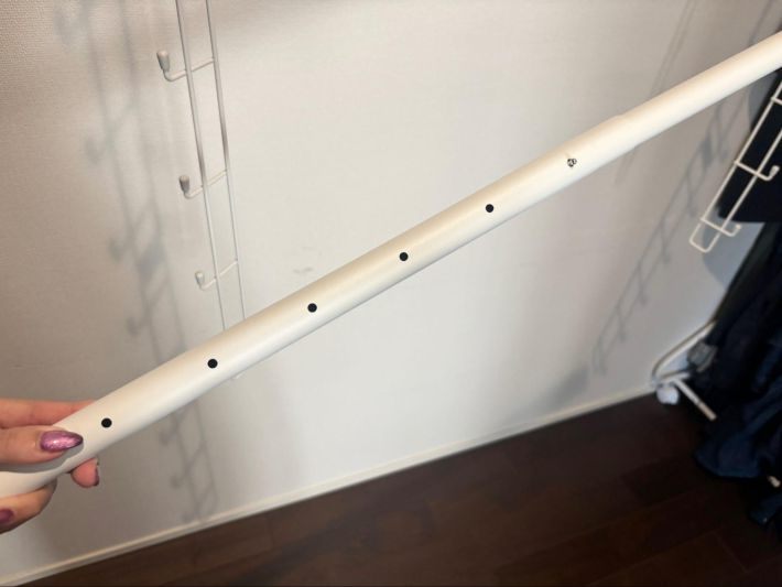 ニトリの「伸縮するクローゼット吊り下げハンガー」