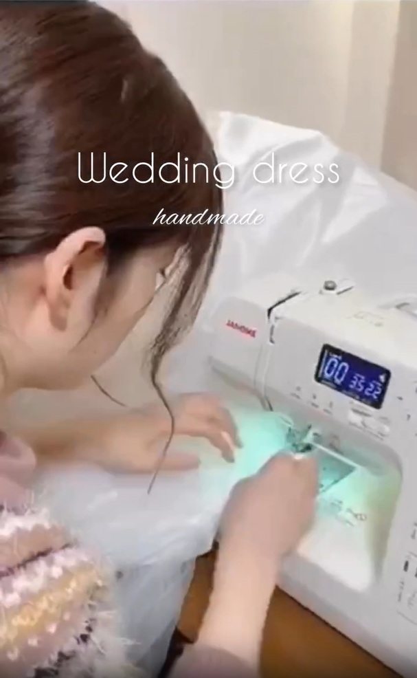 ウェディングドレス