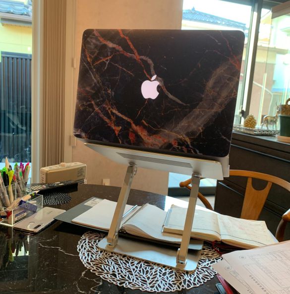 ノートパソコンスタンド