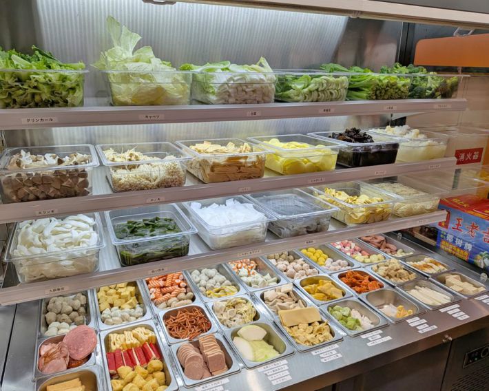 トッピングや麺がたくさん