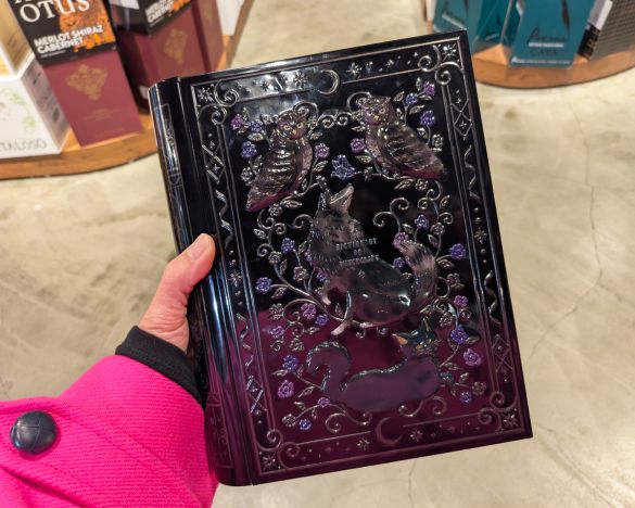 魔法辞書カレンダー缶2025 1個【クリスマス】 1738円