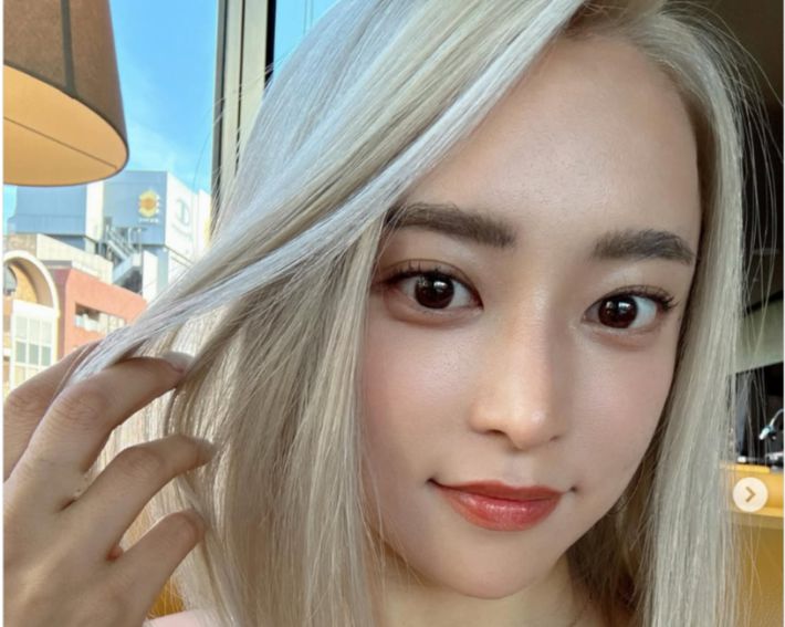 1116_小島瑠璃子さん