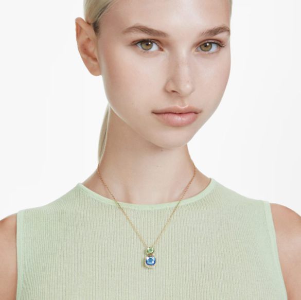 クロマペンダント着用