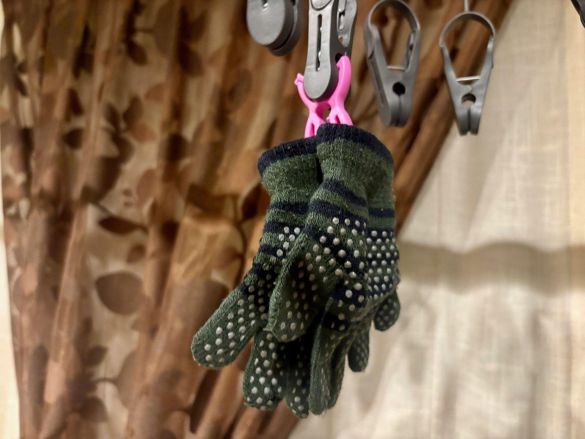 手袋を干す様子