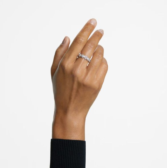 ウナアンジェリックリング着用