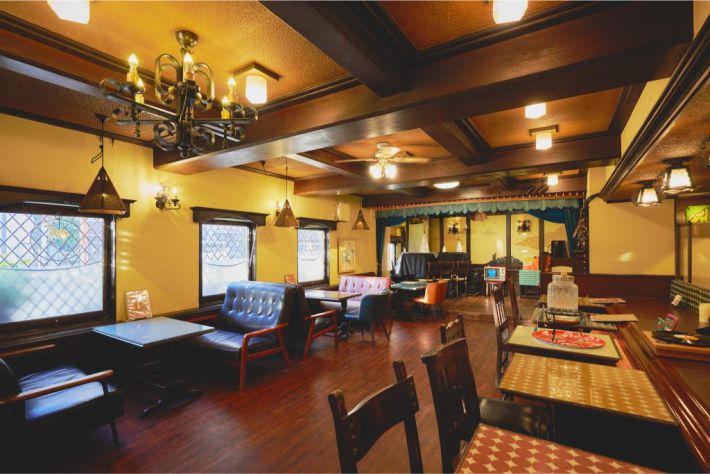 レトロで懐かしい雰囲気が漂う店内